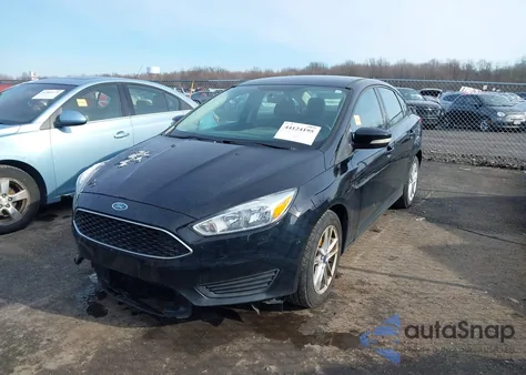 2018 Ford Focus Se z USA, uszkodzony, nr VIN 1FADP3F28JL203666